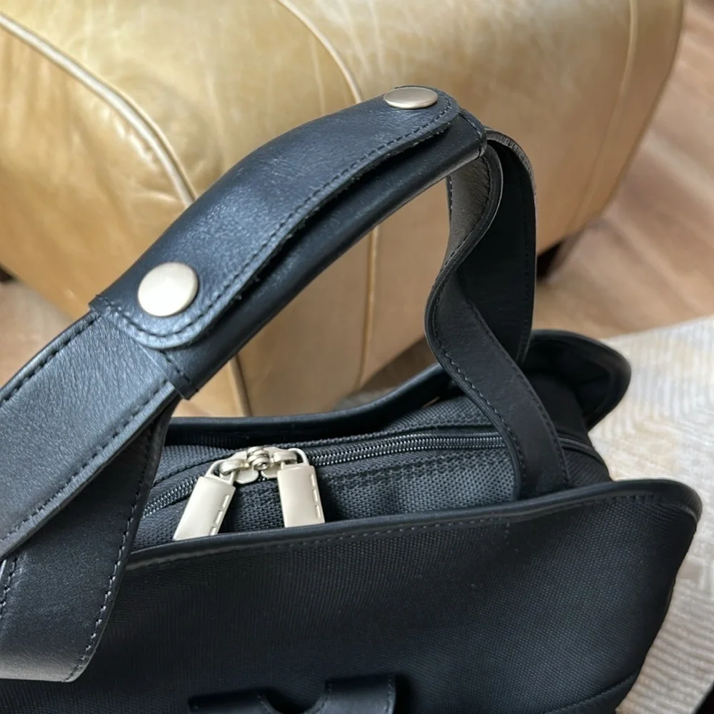 Lark Brand Canvas And Leather Overnight Weekender Bag